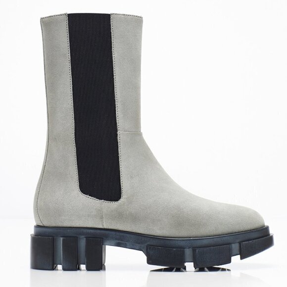 Free People Brooks Lug Sole Chelsea Boot / Mist NEW! 8.5 9 - Picture 3 of 9